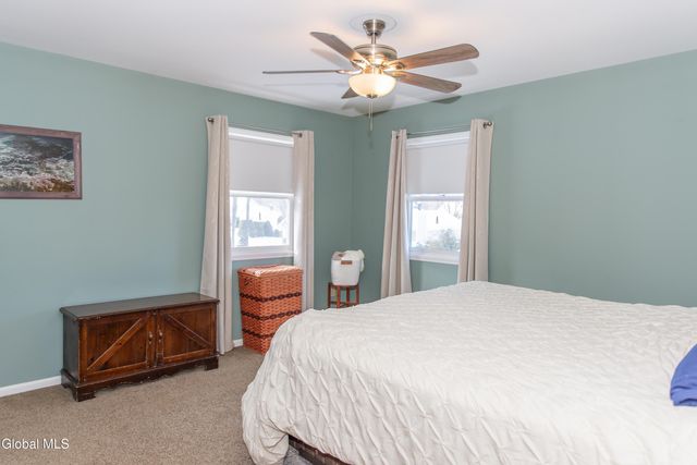 307 Debbie Drive, Rotterdam, NY 12306