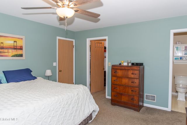 307 Debbie Drive, Rotterdam, NY 12306