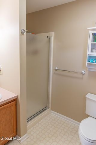 307 Debbie Drive, Rotterdam, NY 12306