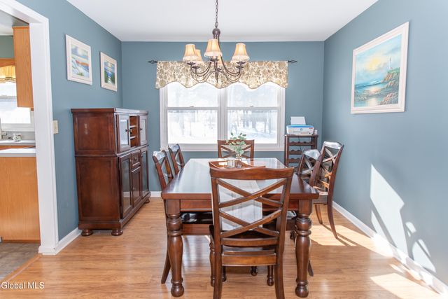 307 Debbie Drive, Rotterdam, NY 12306