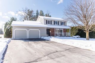 307 Debbie Drive, Rotterdam, NY 12306