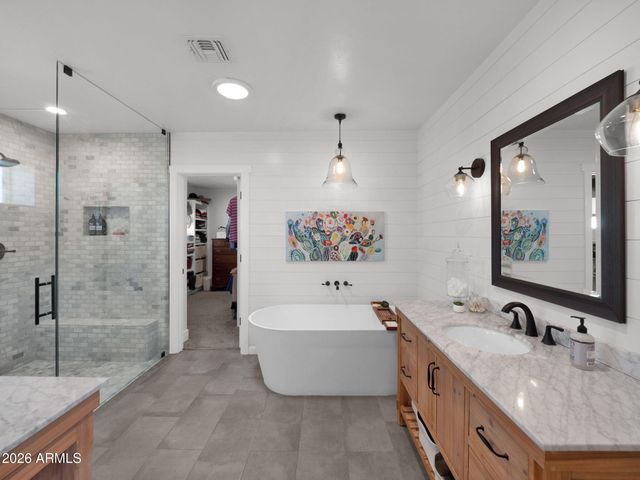 223 W AUGUSTA Avenue, Phoenix, AZ 85021