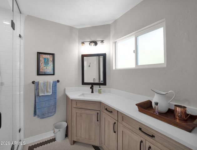 223 W AUGUSTA Avenue, Phoenix, AZ 85021