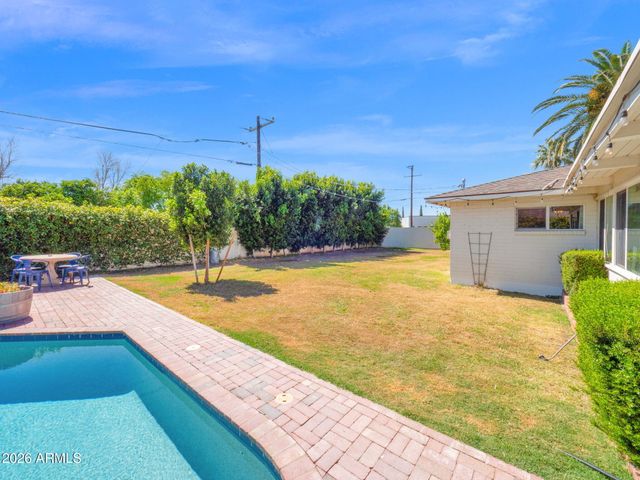 223 W AUGUSTA Avenue, Phoenix, AZ 85021