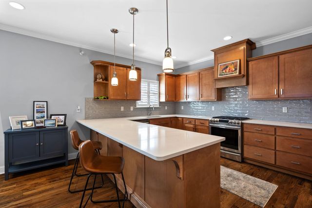 102 W 19th Street, Chattanooga, TN 37408