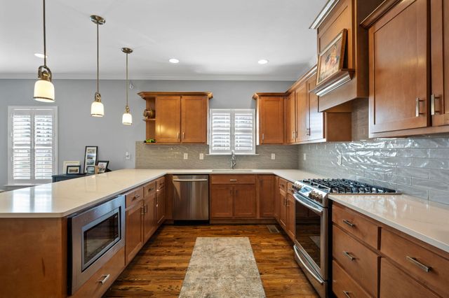 102 W 19th Street, Chattanooga, TN 37408