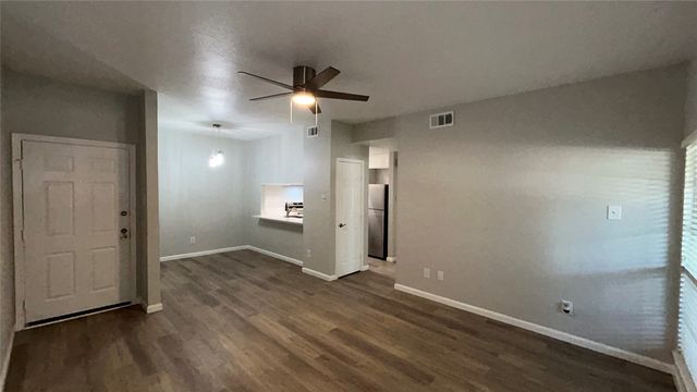 3611 W Northgate Drive 120, Irving, TX 75062