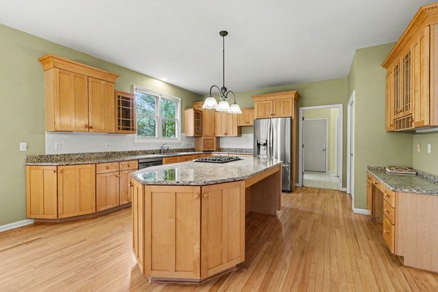 5115 Queen Victoria Lane, Kalamazoo, MI 49009