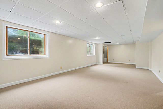 5115 Queen Victoria Lane, Kalamazoo, MI 49009