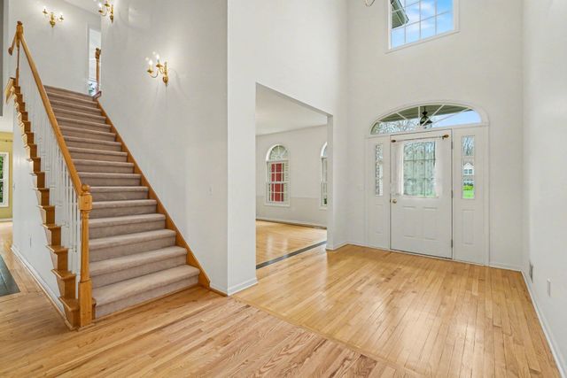 5115 Queen Victoria Lane, Kalamazoo, MI 49009
