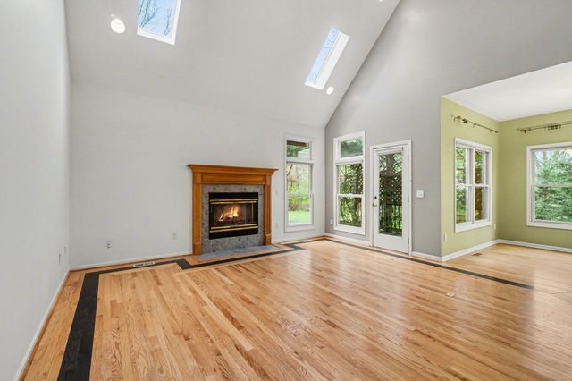 5115 Queen Victoria Lane, Kalamazoo, MI 49009
