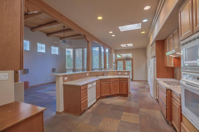 13216 MOONDANCE Place NE, Albuquerque, NM 87111