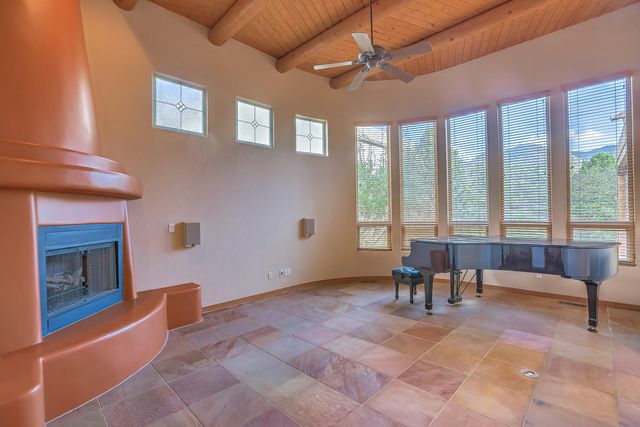 13216 MOONDANCE Place NE, Albuquerque, NM 87111