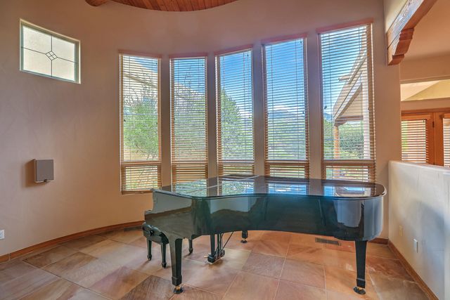 13216 MOONDANCE Place NE, Albuquerque, NM 87111