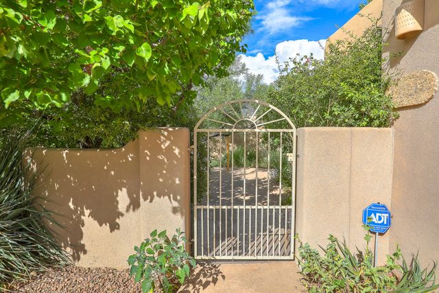 13216 MOONDANCE Place NE, Albuquerque, NM 87111