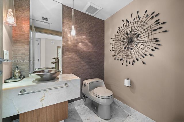 17201 Collins Ave 3505, Sunny Isles Beach, FL 33160