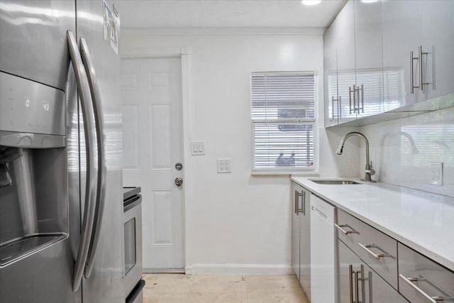 236 SW 14th Street, Dania Beach, FL 33004