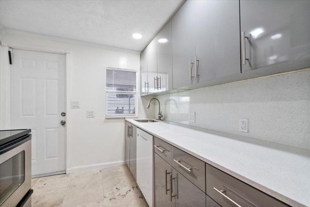 236 SW 14th Street, Dania Beach, FL 33004