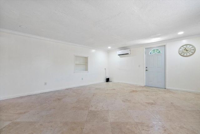 236 SW 14th Street, Dania Beach, FL 33004