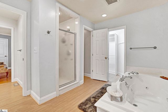 921 Brentwood Drive, Spartanburg, SC 29302