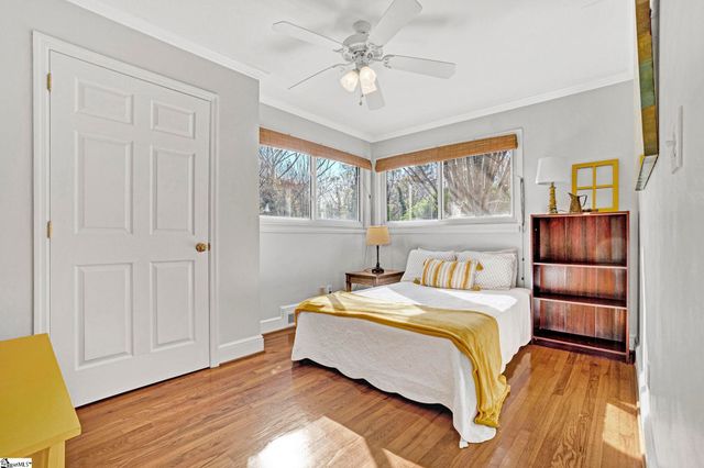 921 Brentwood Drive, Spartanburg, SC 29302