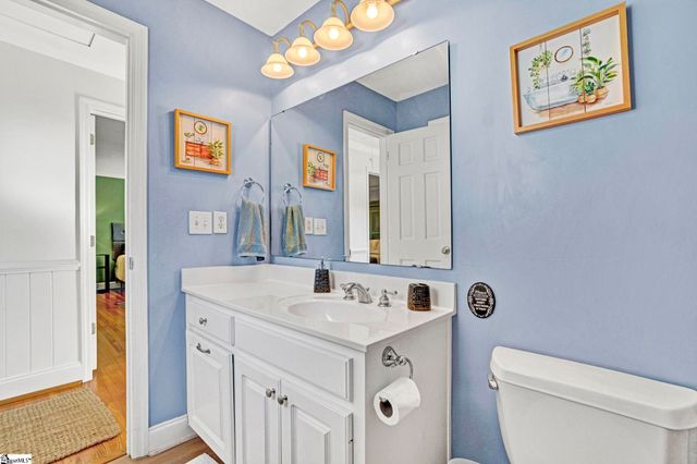 921 Brentwood Drive, Spartanburg, SC 29302