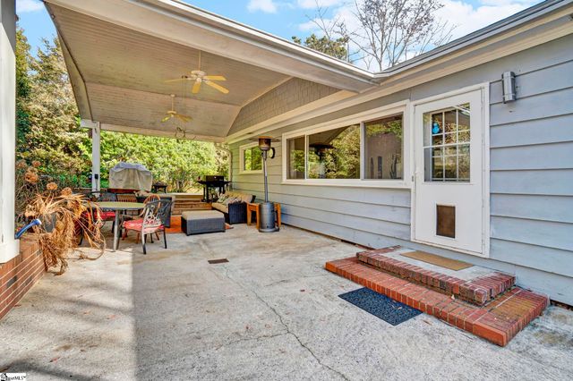 921 Brentwood Drive, Spartanburg, SC 29302