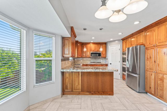 2050 W 5620 S, Taylorsville, UT 84129
