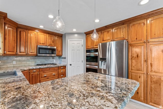 2050 W 5620 S, Taylorsville, UT 84129