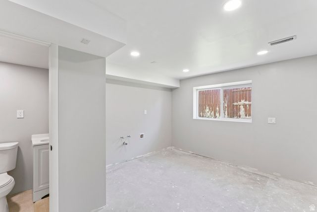 2050 W 5620 S, Taylorsville, UT 84129