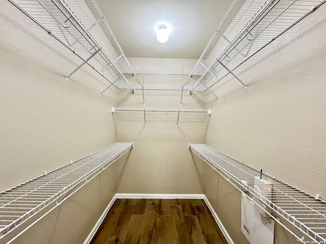 9114 Rio Sedona Dam, Helotes, TX 78023