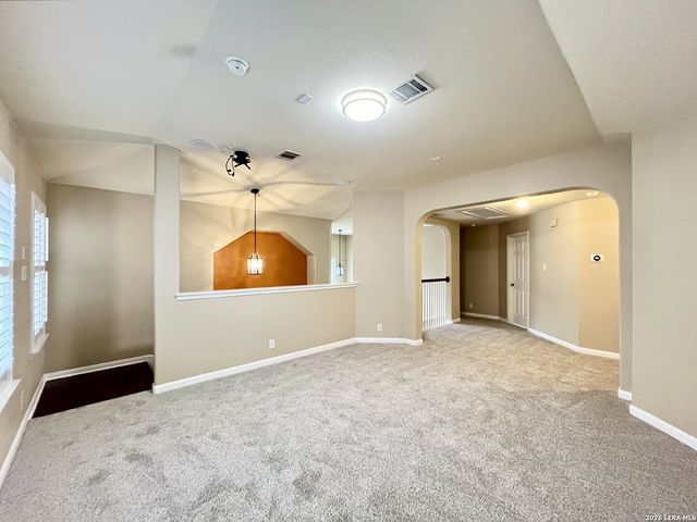 9114 Rio Sedona Dam, Helotes, TX 78023