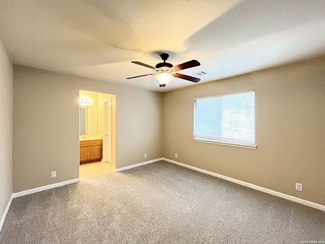9114 Rio Sedona Dam, Helotes, TX 78023