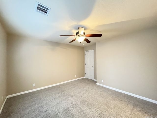 9114 Rio Sedona Dam, Helotes, TX 78023