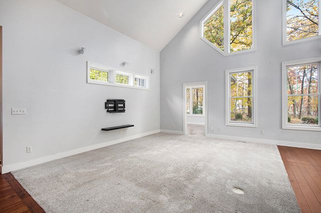 3464 Jeffrey Spur, Hamilton, MI 49419