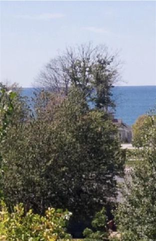 7368 Beachview Drive, South Haven, MI 49090