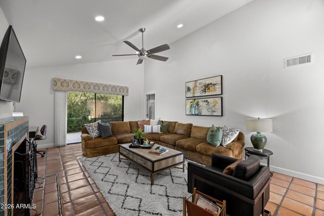 6159 E INDIAN SCHOOL Road 108, Scottsdale, AZ 85251