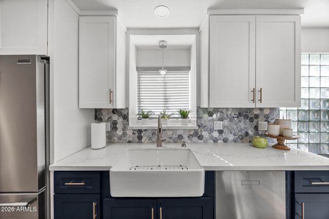 6159 E INDIAN SCHOOL Road 108, Scottsdale, AZ 85251