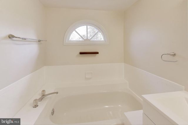 2851 STRAUSS TER, Silver Spring, MD 20904