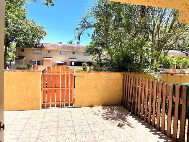 7175 Nova Drive 107, Davie, FL 33317