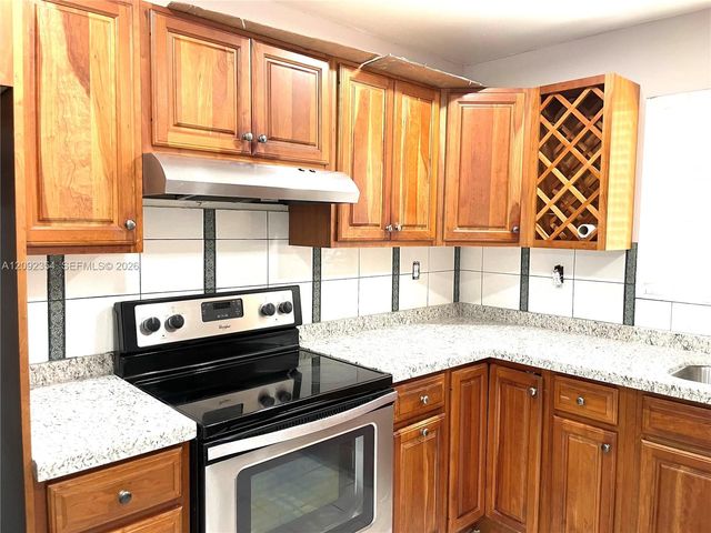7175 Nova Drive 107, Davie, FL 33317