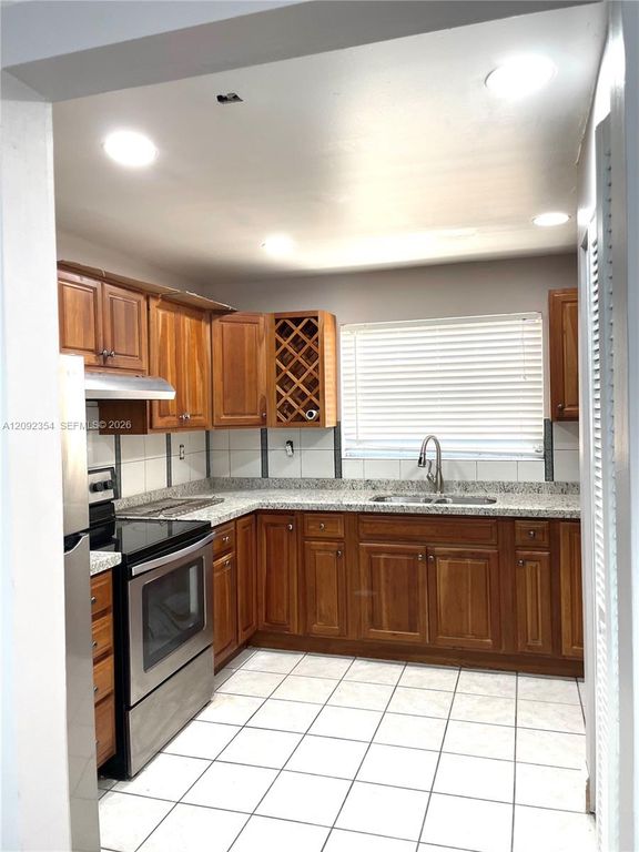 7175 Nova Drive 107, Davie, FL 33317