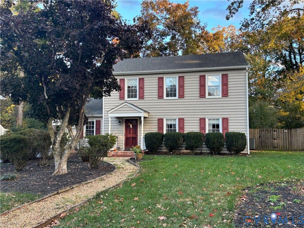 1949 Early Settlers Rd, North Chesterfield, VA 23235