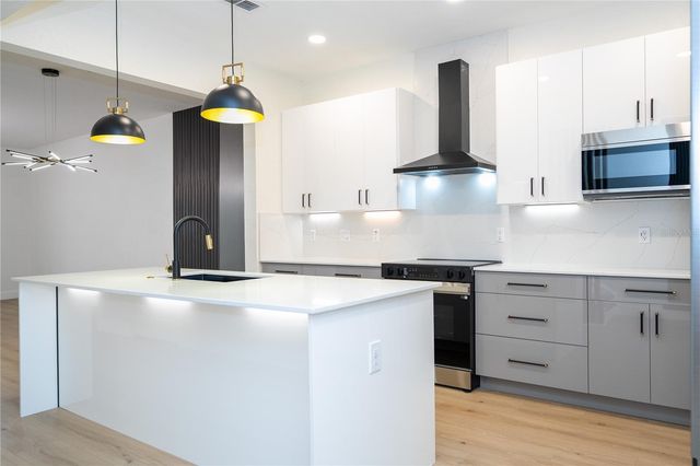 7022 CADIZ BOULEVARD, Orlando, FL 32819