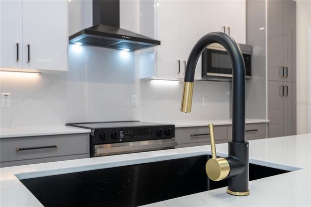 7022 CADIZ BOULEVARD, Orlando, FL 32819