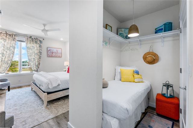 630 W Center Square 205, Port Aransas, TX 78373