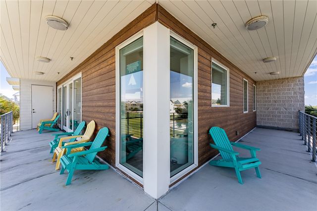 630 W Center Square 205, Port Aransas, TX 78373