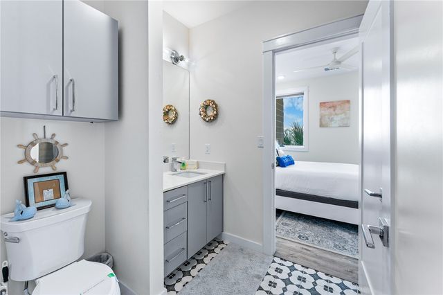 630 W Center Square 205, Port Aransas, TX 78373