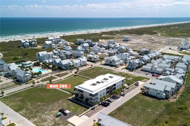 630 W Center Square 205, Port Aransas, TX 78373