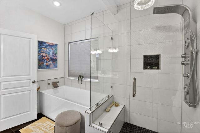 2598 E Greenbrook Dr, Eagle, ID 83616